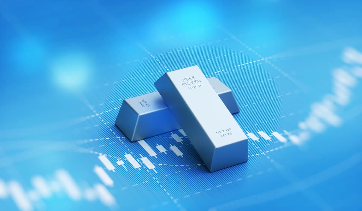 3D silver bars with a stock graph sybolizes symbolizes  Silver Rate Forecast.