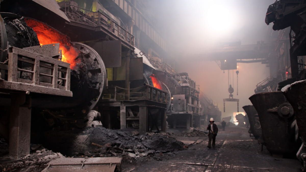 Metals, mining shares jump on sanctions news