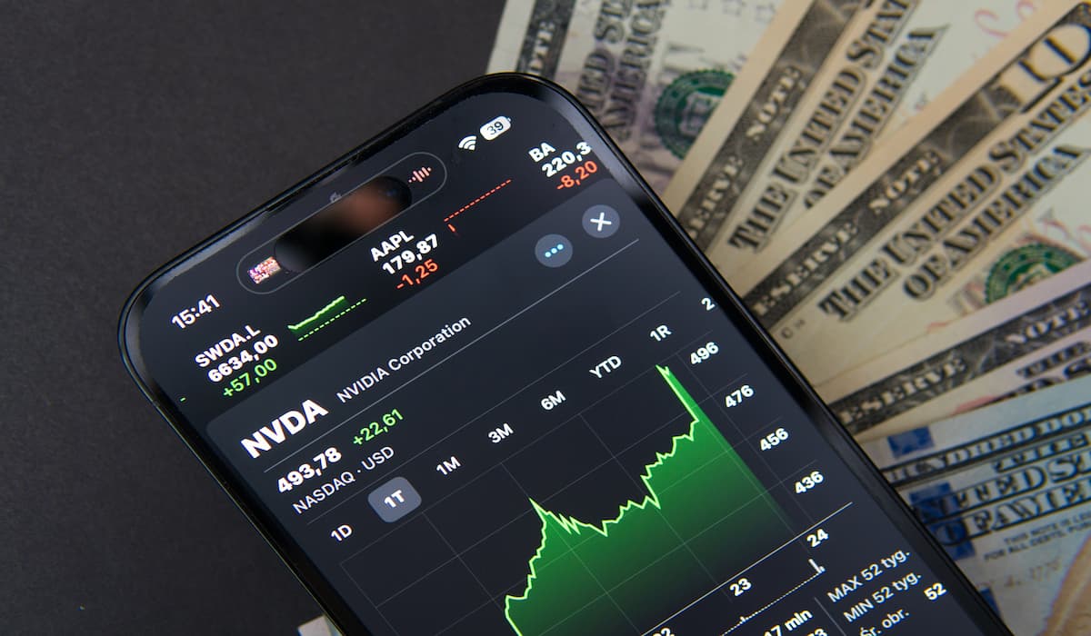 tech-stocks-boost-us-stock-futures-nvidia-hits-record-ahead-of-nvidia-ceo-ces-speech