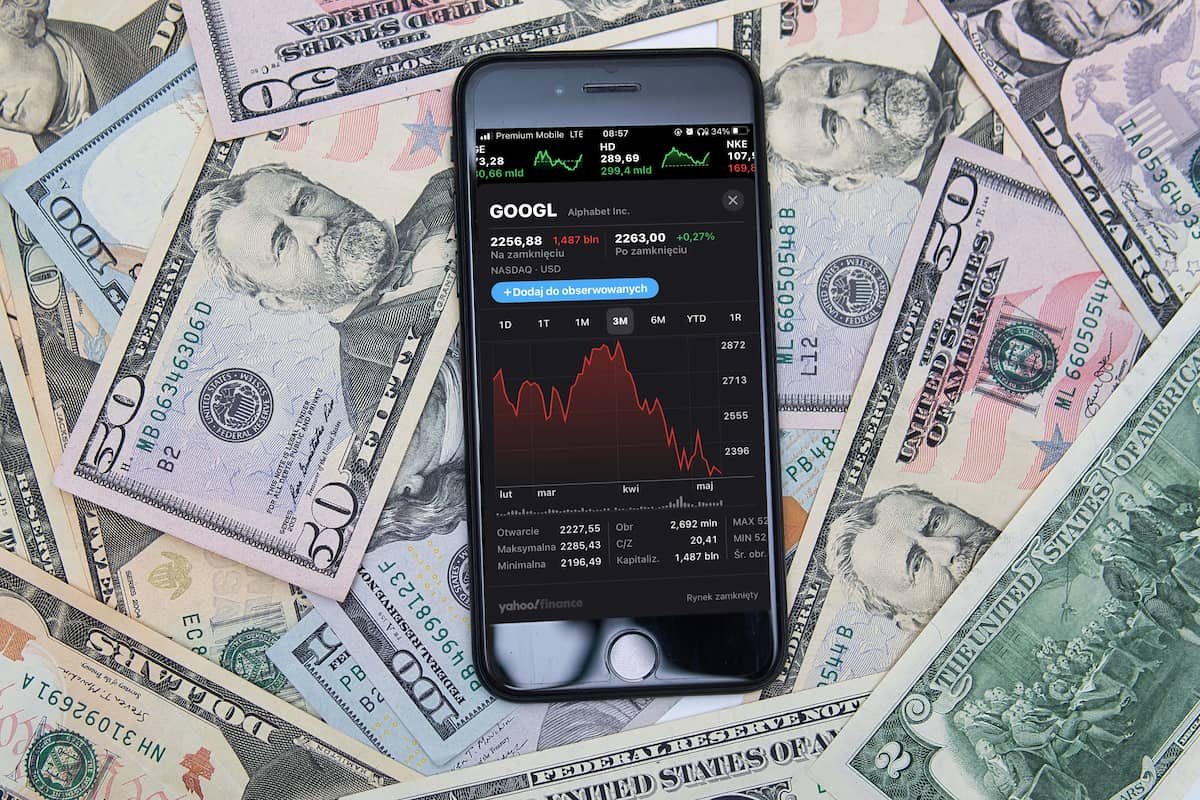 us-stock-index-futures-drop-as-alphabet-losses-weighed-on-tech-stocks-rate-concerns-linger